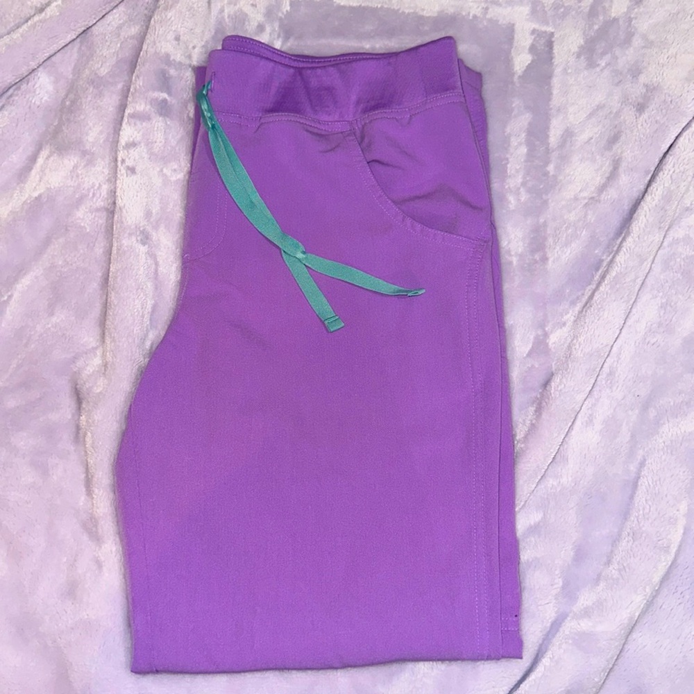 Figs | Lilac dawn | Kade pants | medium petite |